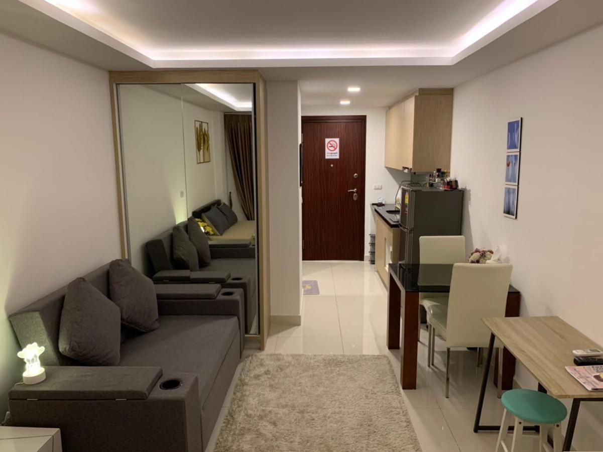 Laguna Beach Condo Resort 3 Maldives Pattaya Pool View ลากูน่า บีช คอนโด รีสอร์ต 3 พัทยา Джомтиен Бийч Екстериор снимка