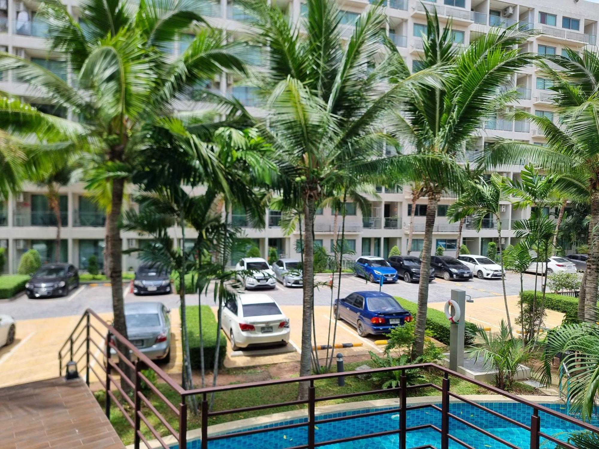 Laguna Beach Condo Resort 3 Maldives Pattaya Pool View ลากูน่า บีช คอนโด รีสอร์ต 3 พัทยา Джомтиен Бийч Екстериор снимка