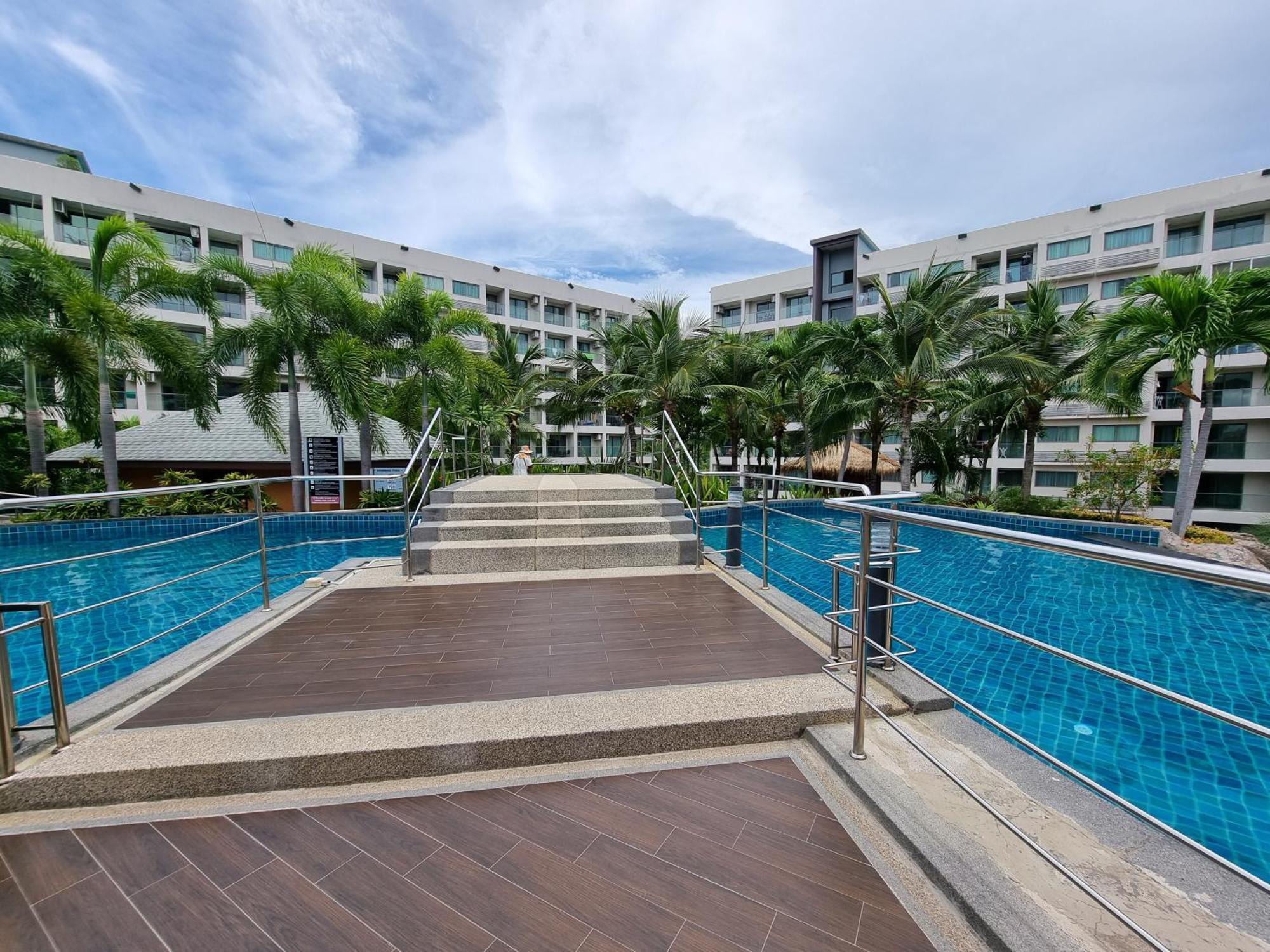 Laguna Beach Condo Resort 3 Maldives Pattaya Pool View ลากูน่า บีช คอนโด รีสอร์ต 3 พัทยา Джомтиен Бийч Екстериор снимка